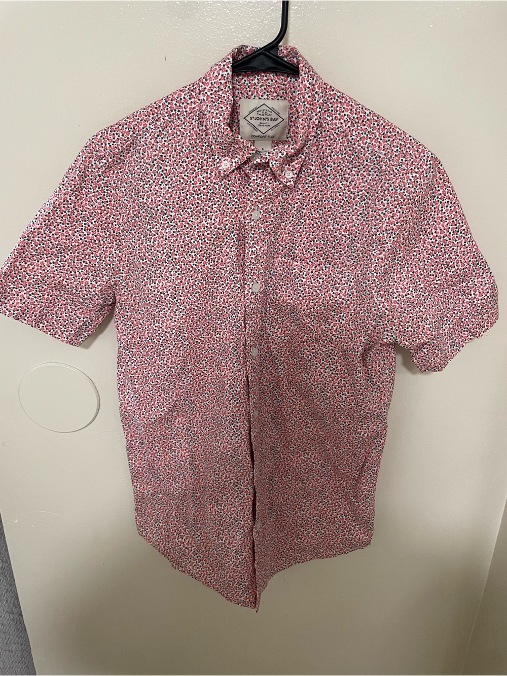 ✨Men’s St John’s Bay Short Sleeve Button Up Size Small